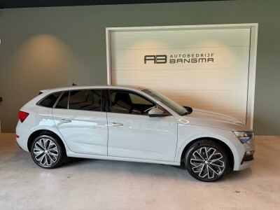 Škoda-Scala-1